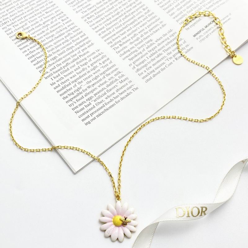 Dior Necklace 04yxs211